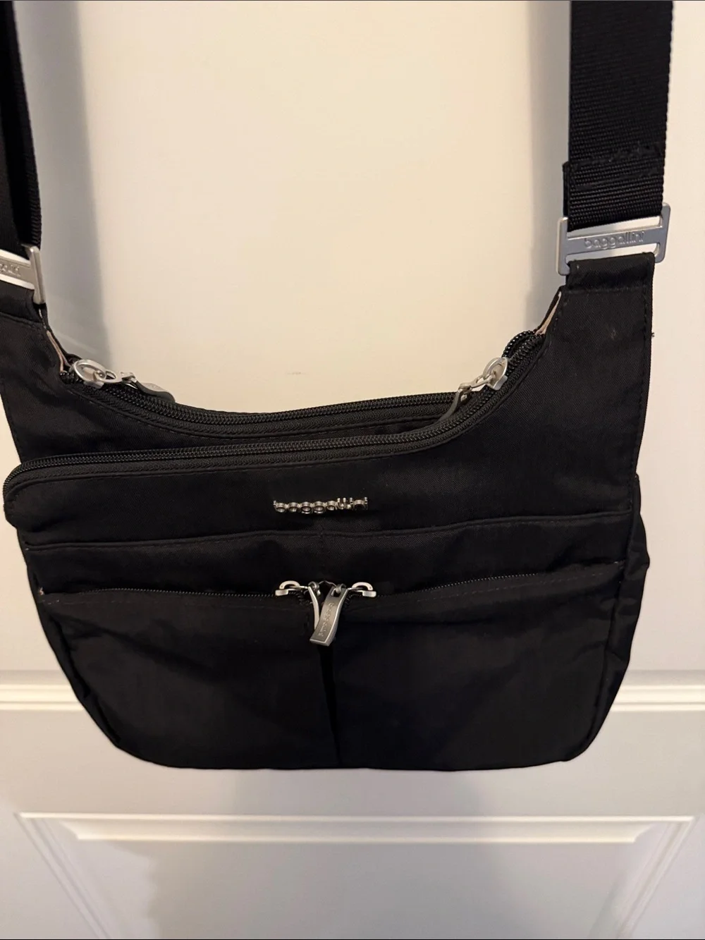 Baggallini Black Lightweight RFID Crossbody Organizer